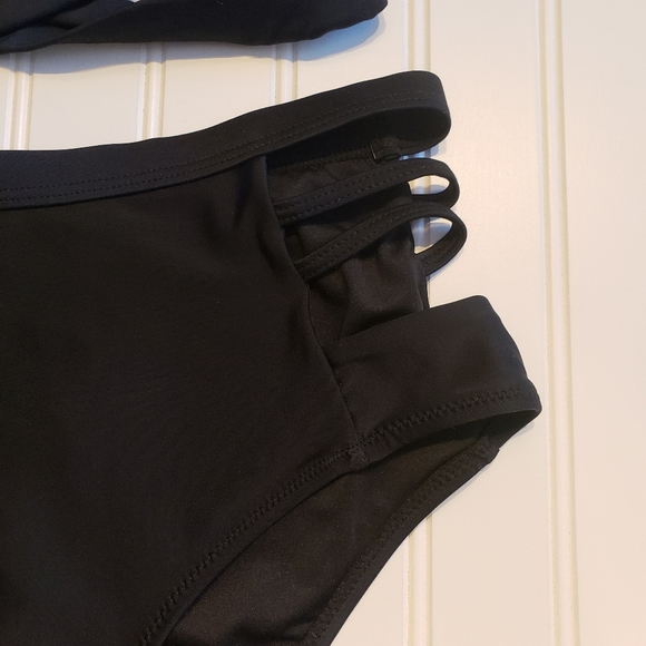 Cupshe Black Bikini Swimsuit Cut Outs - Picture 7 of 8